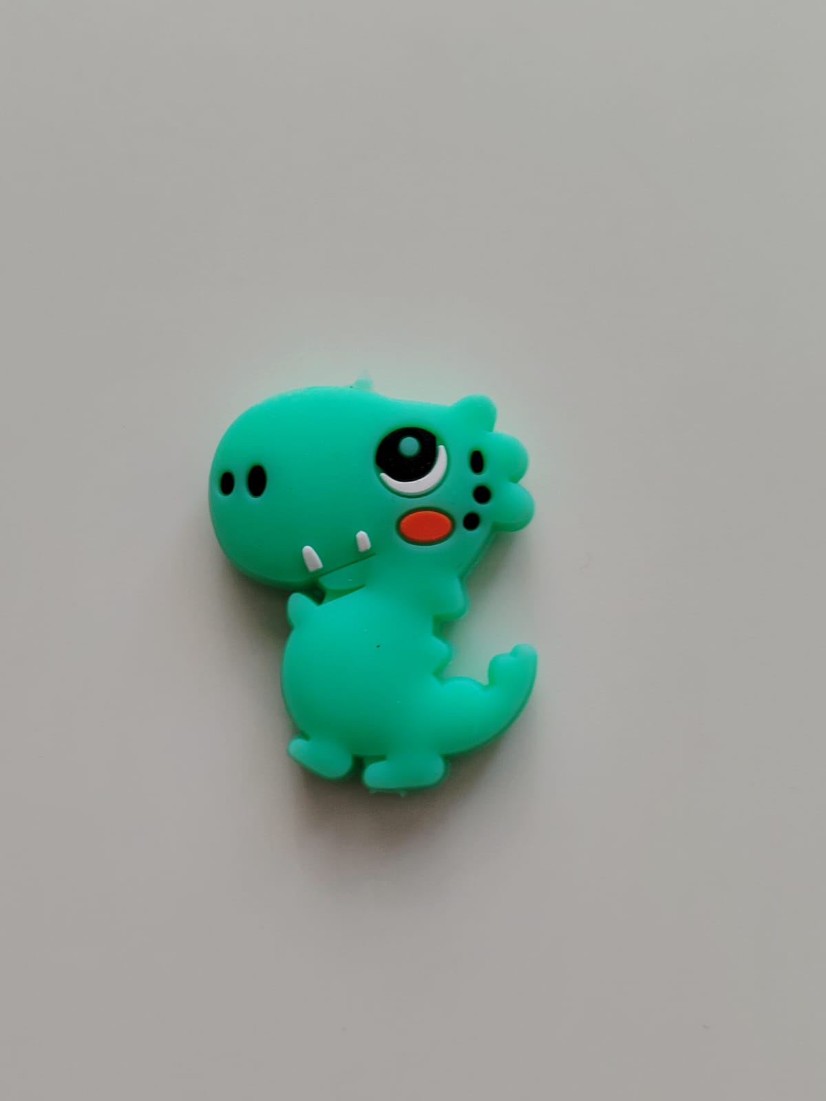 Charm vari