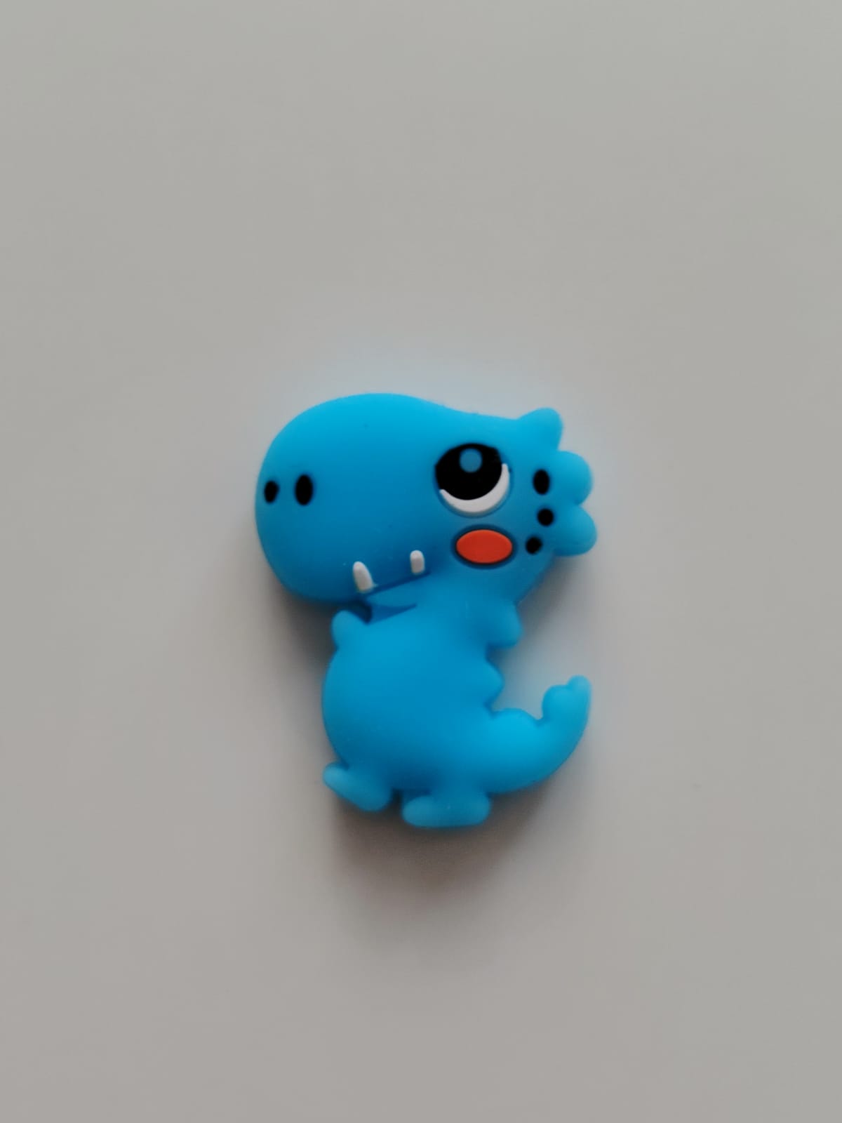 Charm vari